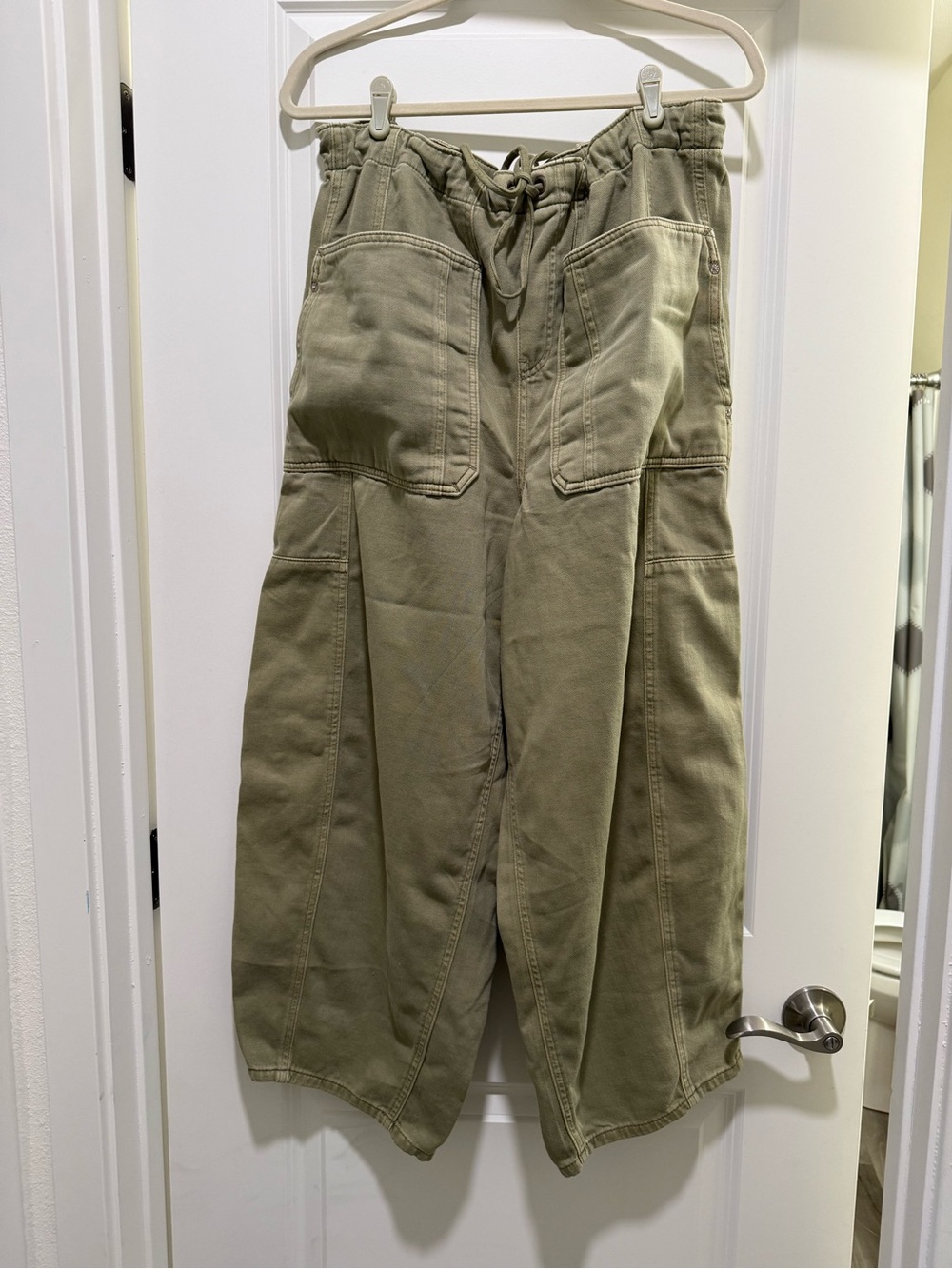 We the Free Silverton Pull-On Barrel Jeans
Aloe